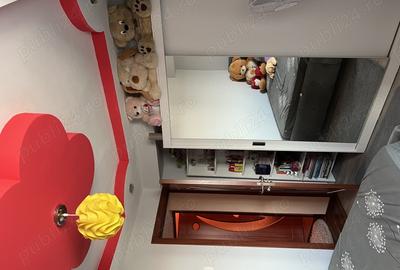 Vand apartament cu 4 camere, zona centrala - 1