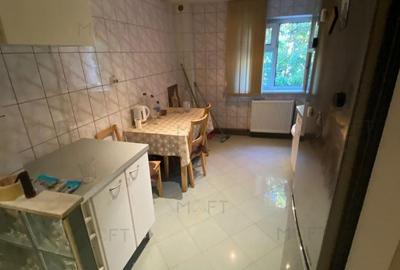 Apartament cu 3 camere decomandat în Aviației - 1