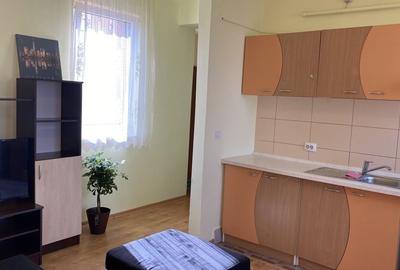 Apartament 2 camere cu parcare, zona WALDORF, UMF - 6