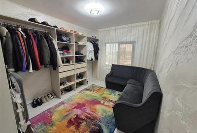 Apartament cu 3 camere decomandat în Calarași 4 - 5