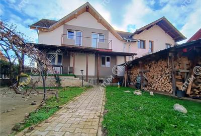 Casa spatioasa cu 5 camere 2 bai si pivnita in Sibiu zona Se - 2