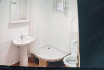 Garsonieră decomandată în Central - 4