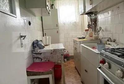 Apartament cu 3 camere decomandat în Central - 3