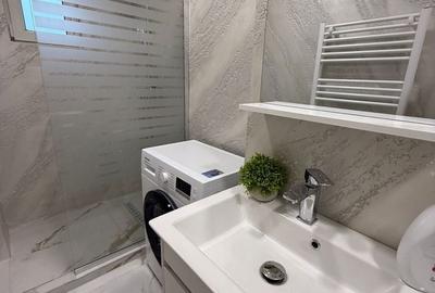 Garsonieră decomandată în - 10