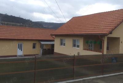 Casă în Diviciorii Mari - 1