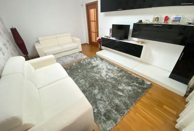 Apartament cu 3 camere decomandat în Central - 2