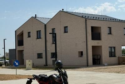 Casa spatioasa de inchiriat / vanzare in Complex Liziera de Lac - Frumusani - 14