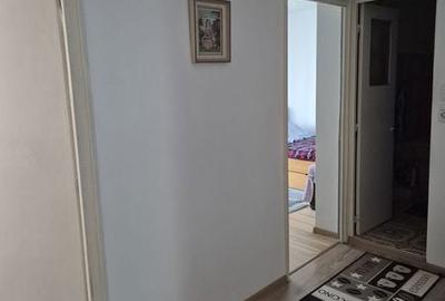 Apartament cu 3 camere decomandat în Central - 8