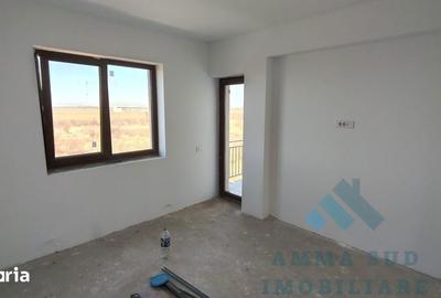 Casă cu 5 camere cu Teren 492 Mp în Glina - 18