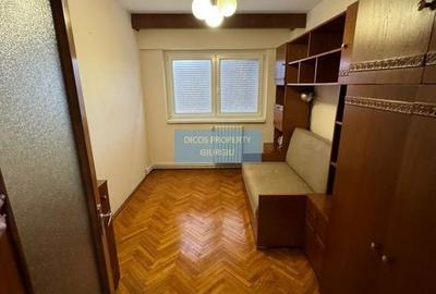 De vanzare apartament 3 camere - 8