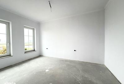 Casă cu 4 camere cu Teren 400 Mp în Orțișoara - 5