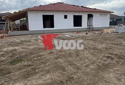 Duplex cu 3 camere cu Canalizare în Ghiroda - 2