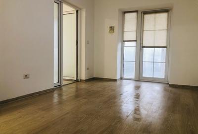 Spațiu comercial, de 40 mp, în Central - 1