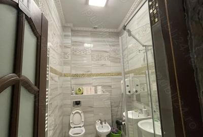 Spațiu comercial, de 196 mp, în Central - 3
