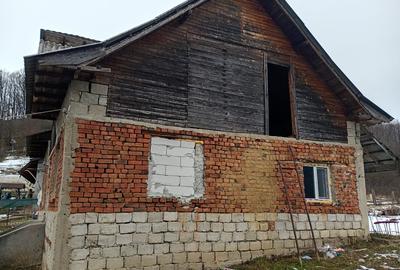 Casă cu 4 camere în Mălureni - 3