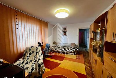 Apartament cu 3 camere semidecomandat, mobilat în Circumvalațiunii - 3