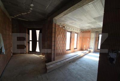 Teren 10 ari cu casa la ro?u 240 mp cu plus garajValea - 11