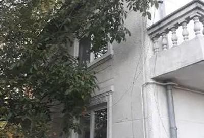 Casă cu 6 camere în Central - 4