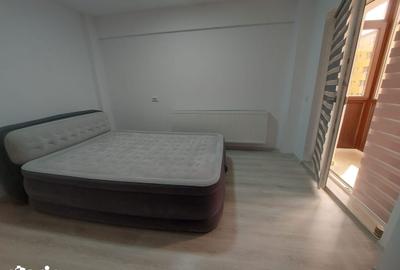 Apartament cu 2 camere decomandat în Micro 6 - 5