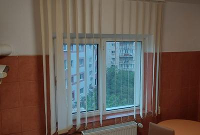 Garsonieră decomandată, mobilată în 13 Septembrie - 17