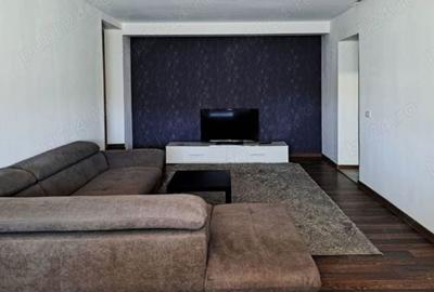 Apartament cu 3 camere semidecomandat, mobilat în Ștefan cel Mare
