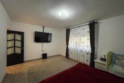 Casă individuală cu 5 camere cu Canalizare în Central - 8