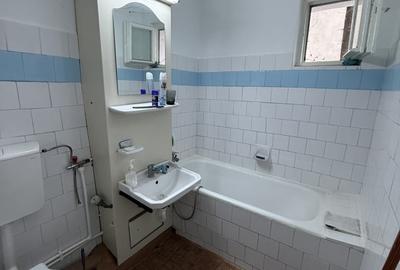 Apartament cu 3 camere decomandat în - 3