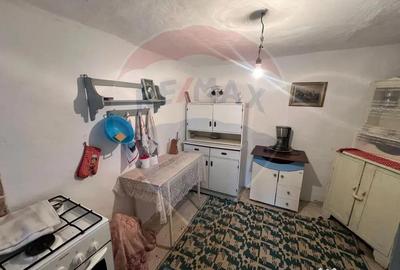 Casă cu 4 camere cu Teren 1000 Mp în Mihălceni - 6