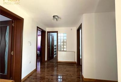 Casa de inchiriat 4 camere, curte, garaj - 13