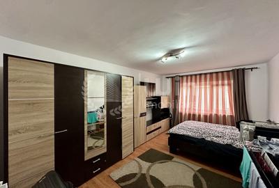 Apartament cu 2 camere decomandat, mobilat în Plopilor - 1