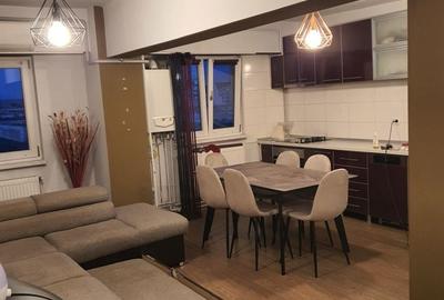 Apartament cu 4 camere decomandat în Rovine - 1