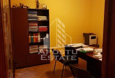 Apartament cu 2 camere semidecomandat în P-ța Unirii - 2