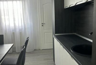 Apartament cu 4 camere în Central - 2