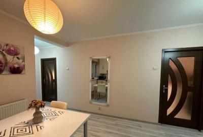 Apartament cu 2 camere decomandat în Cornișa - 10