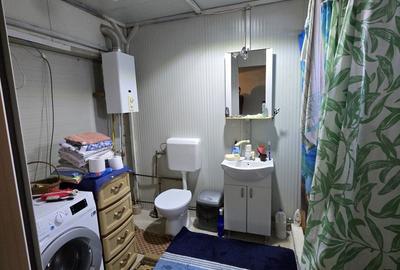 Casă cu 3 camere cu Teren 2876 Mp în Central - 1