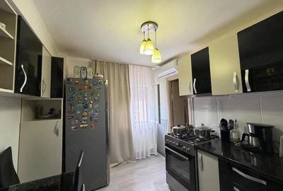 Apartament cu 4 camere decomandat în Central - 4