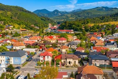 Hotel/Pensiune, de 500 mp, în Târgu Ocna - 1