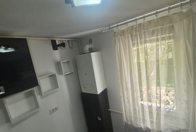 Garsonieră decomandată în Central - 7