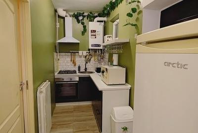 Apartament cu 2 camere decomandat în Central