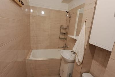 Vant apartament 2 camere Scoala 7 Botosani - 1