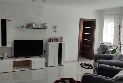 Casă cu 4 camere în Satu Nou de Sus - 6