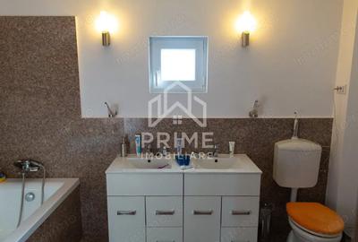 Casă cu 6 camere cu Teren 517 Mp în Dumbrava (Ciugud) - 2