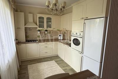Casa 4 camere de vanzare in Floresti - 9