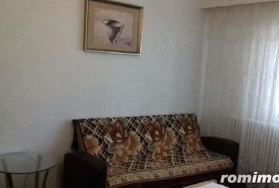 2 camere in zona Universitate - 1