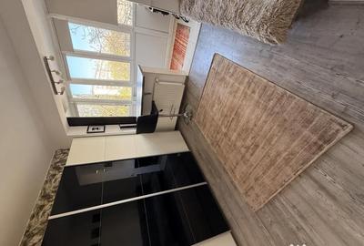 Apartament cu 3 camere semidecomandat în Giulești - 10