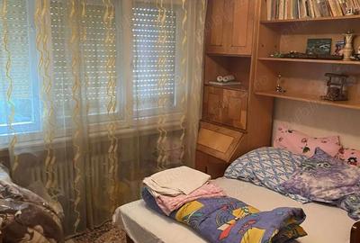 Apartament cu 3 camere semidecomandat în Micro 16 - 11