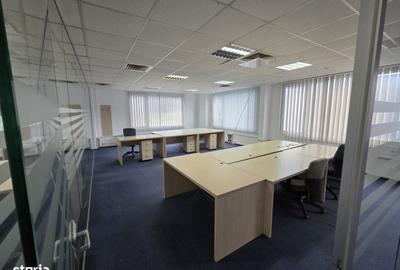 Spațiu comercial, de 100 mp, în Industrial