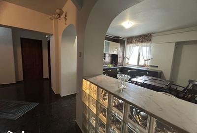 Apartament cu 4 camere decomandat în Central - 7