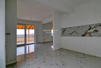 Casă cu 5 camere cu Teren 627 Mp în Ostratu - 7