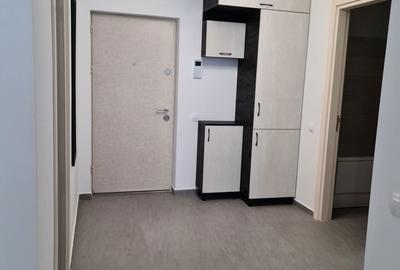 Apartament cu 2 camere decomandat în Albert